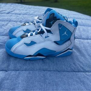 Jordan True Flight Basketball High Tops Light Blue/White Size 1 Youth